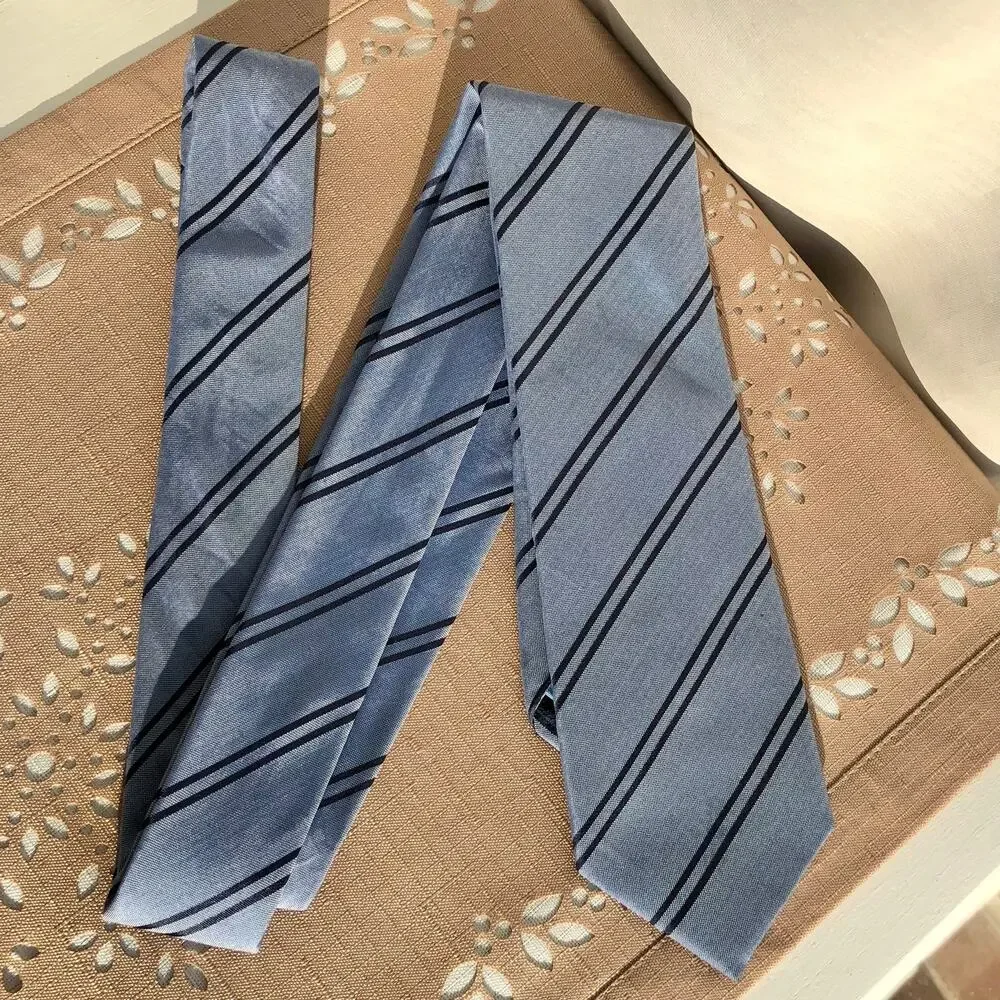 Countess Mara Men’s Silk-Blend Vintage Blue Career Necktie